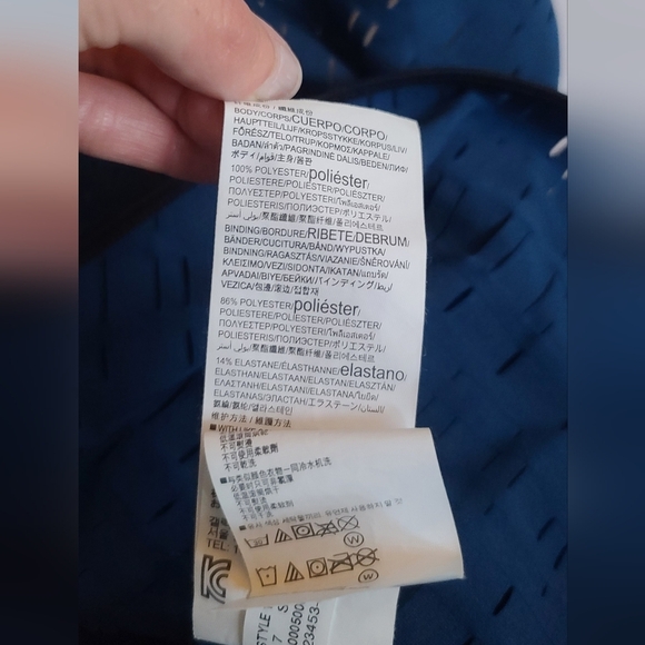 Under Armour  - Med. Blue Tank - Picture 9 of 12